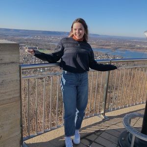 Meet your Posher, Devon